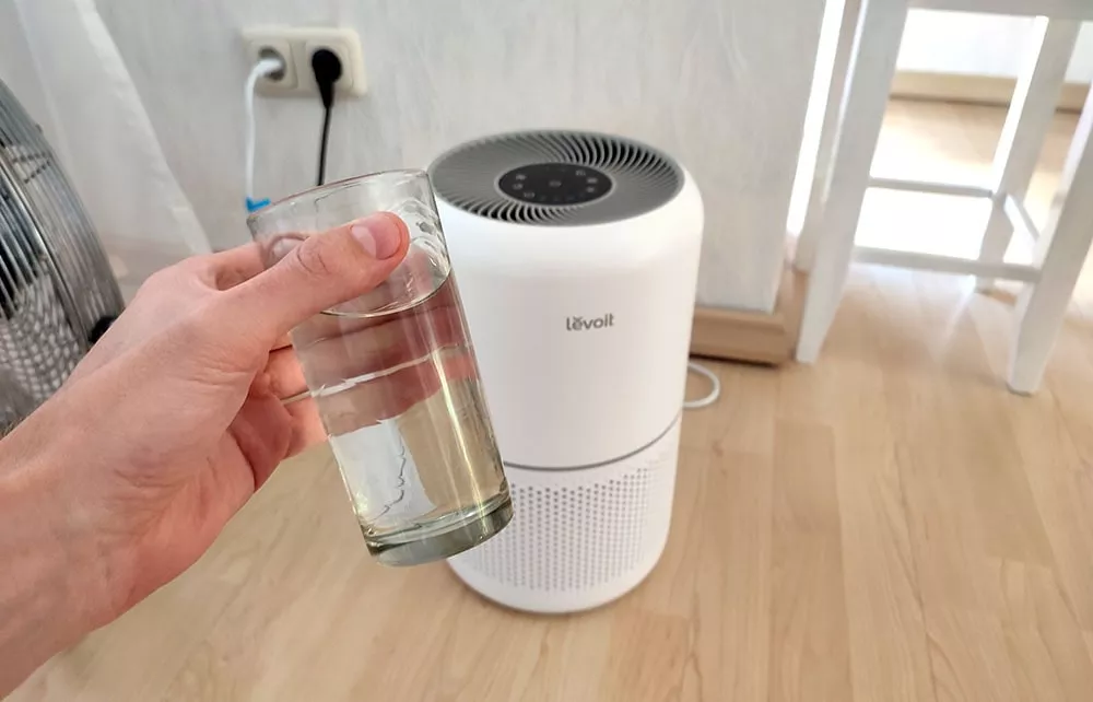 do air purifiers need water