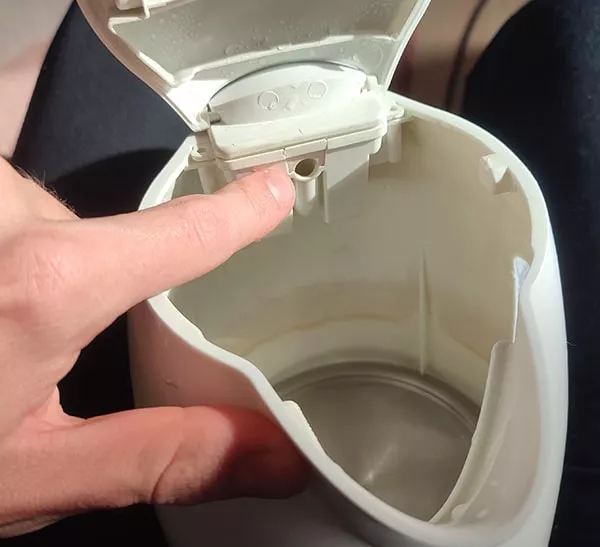 electric kettle steam hole