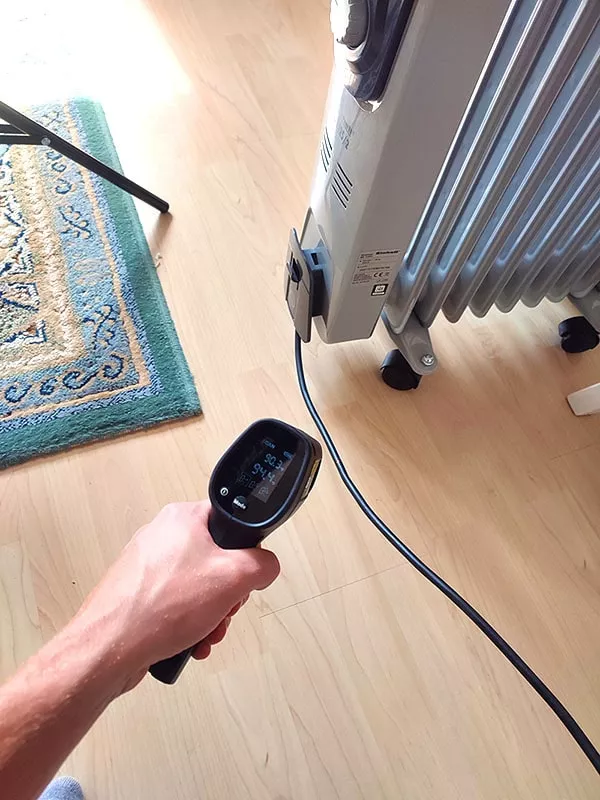 space heater power cord temperature measurement oil-filled radiator