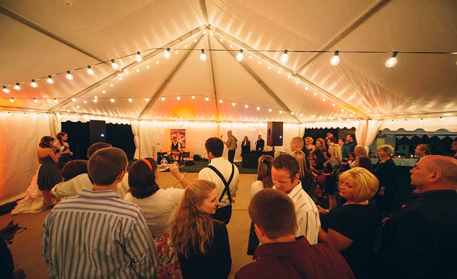 heating a wedding tent - how to throw a warm and successfull wedding party