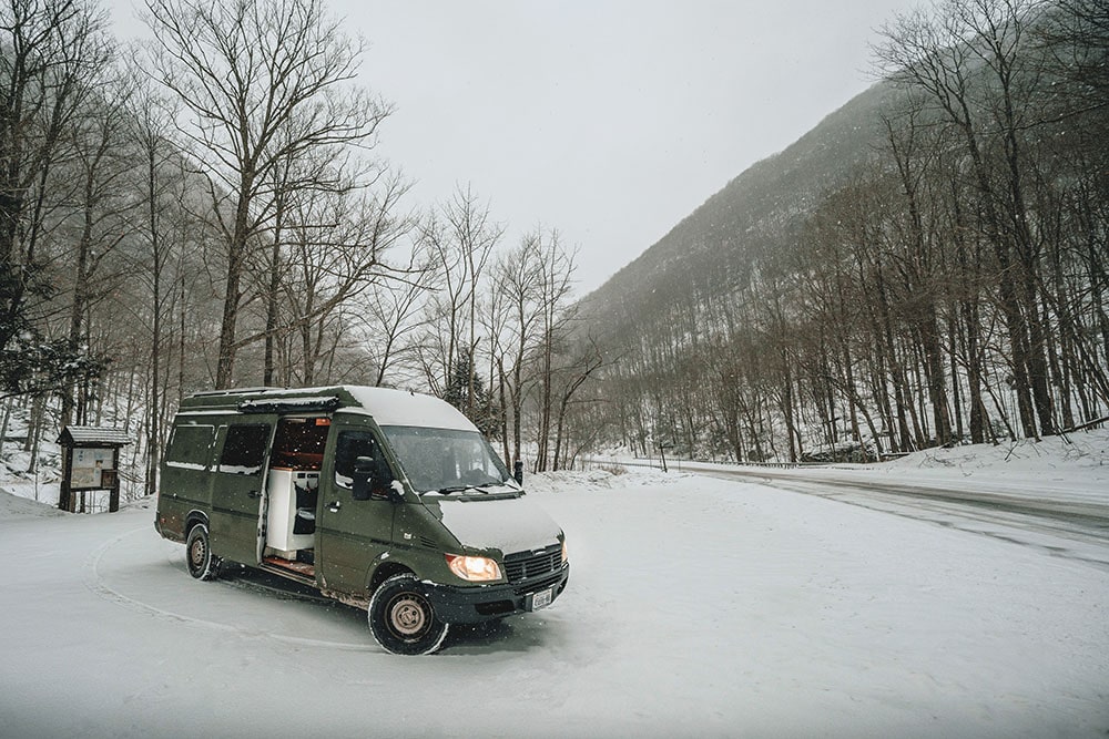 camper-van-in-winter